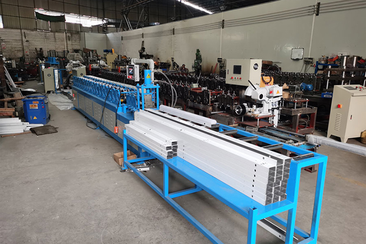 線(xiàn)条灯底壳冷弯成型机