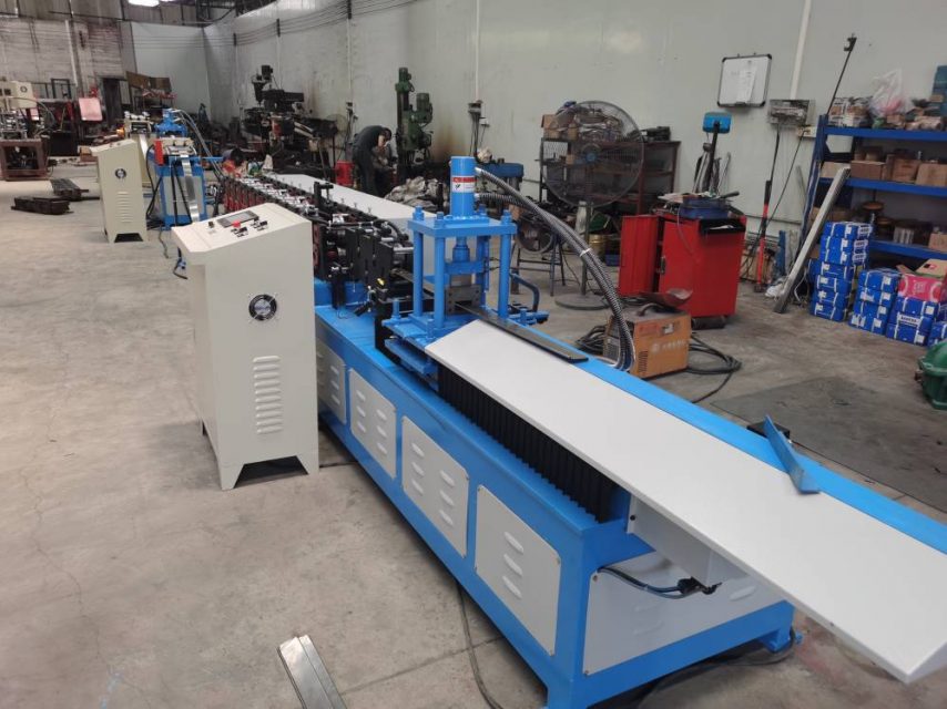 置物(wù)架边框冷弯成型机全套生产(chǎn)線(xiàn)照片